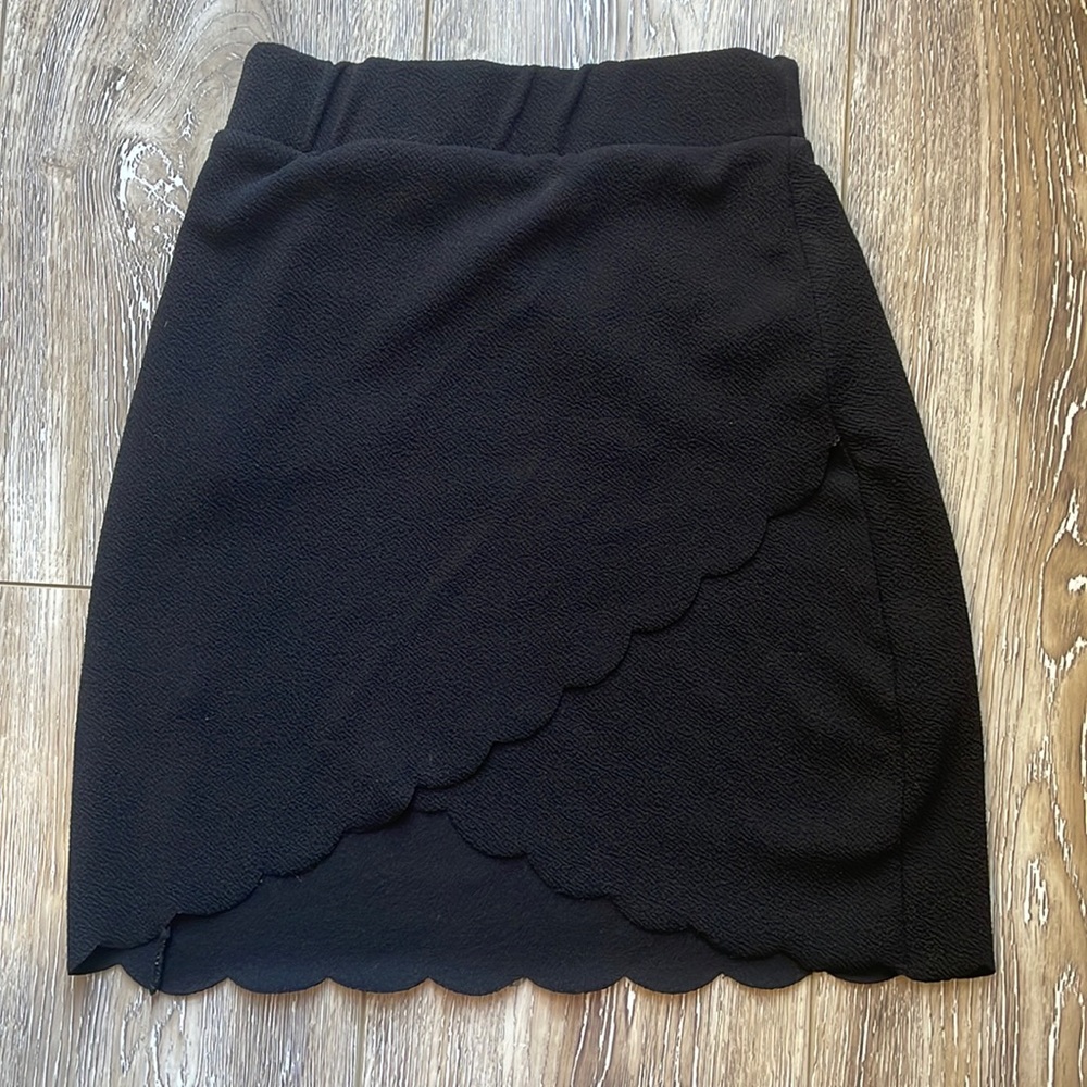 Missguided scalloped asymmetrical skirt